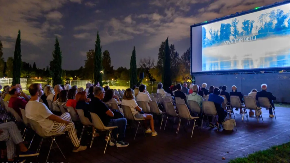 la proiezione al parco degli Olivetani
