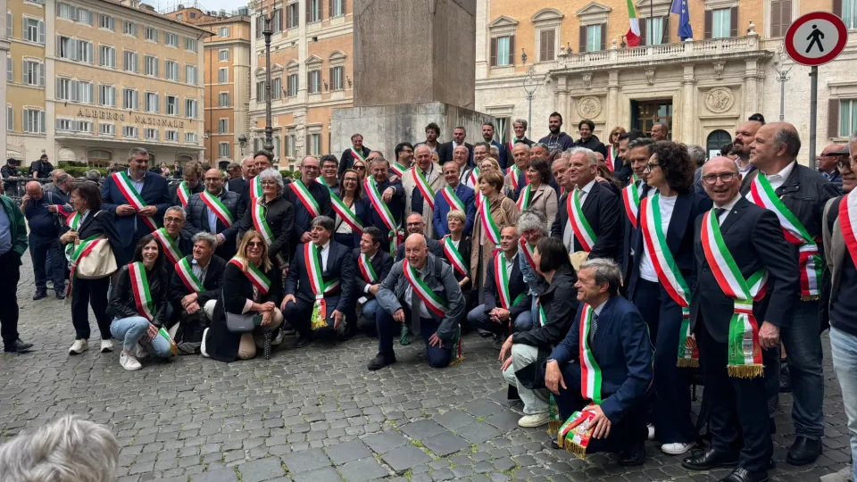 La protesta a Roma dei sindaci