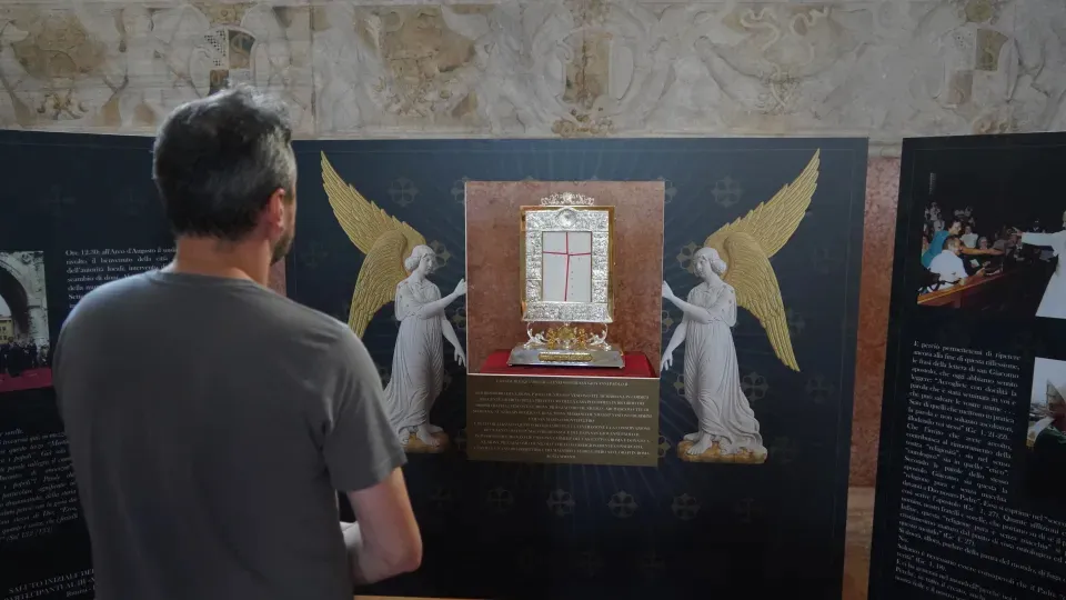 @Emiliano Violante. La reliquia di Giovanni Paolo II in Duomo