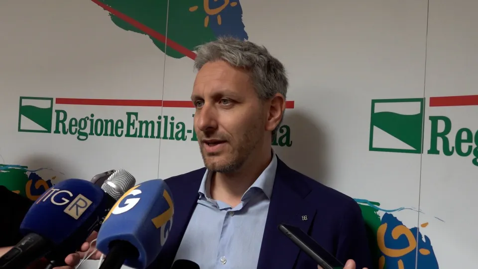 l'assessore regionale Paglia