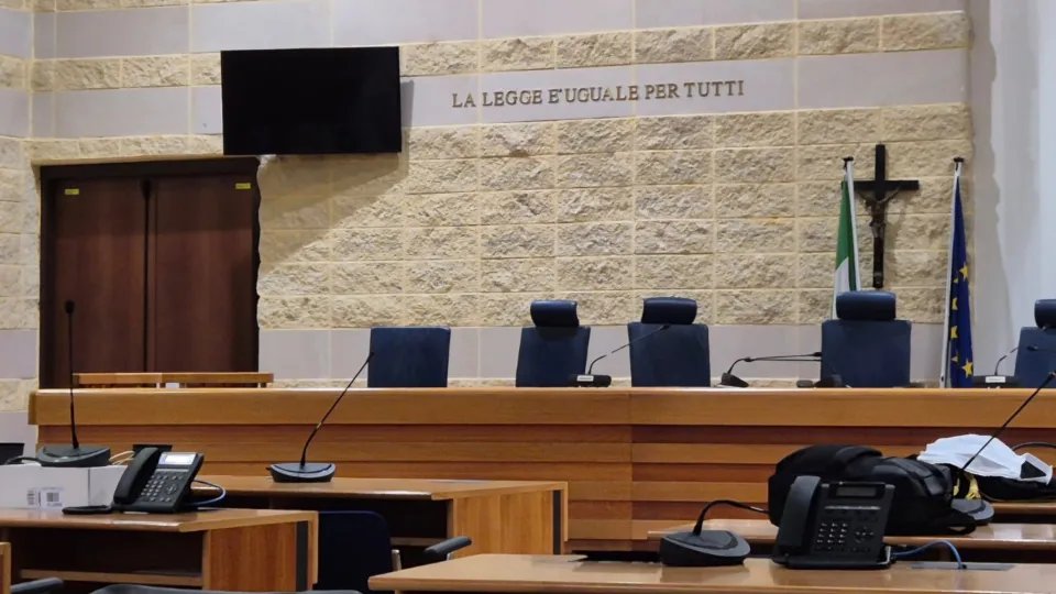 l'aula del tribunale collegiale di Rimini