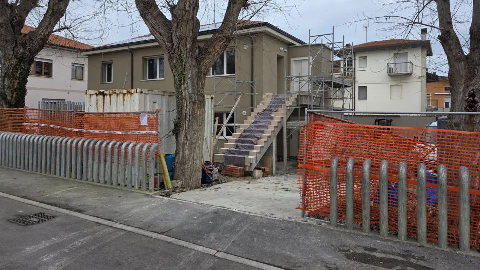 l'immobile di viale Arona a Riccione