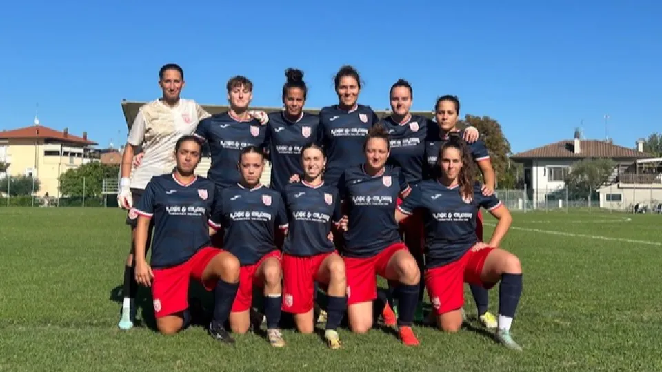 L'undici di partenza della Femminile Rimini Calcio