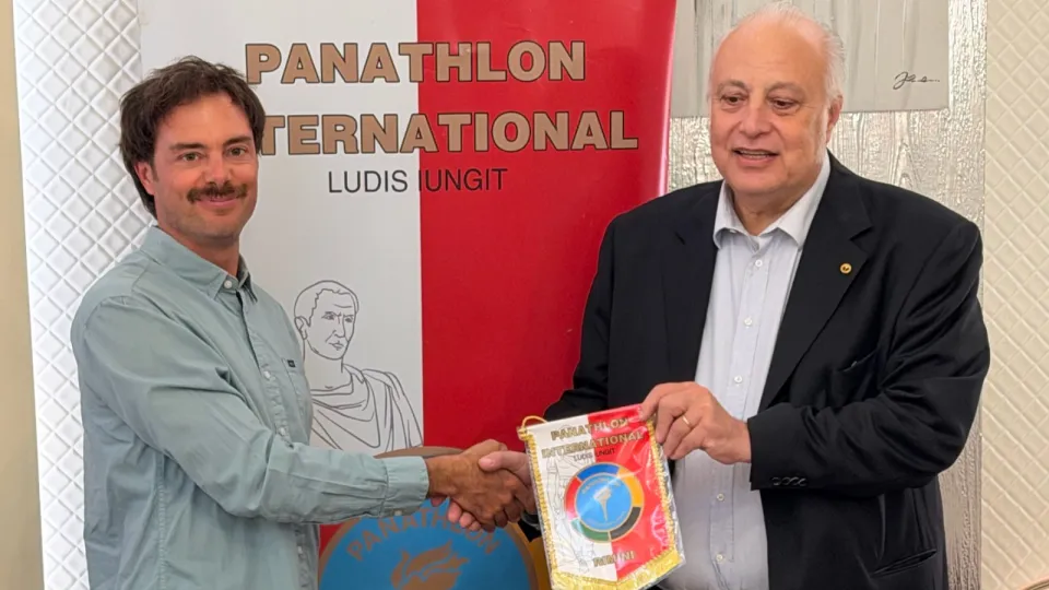 Matteo Fabbri e Gianluca Riguzzi (presidente del Panathlon Rimini)