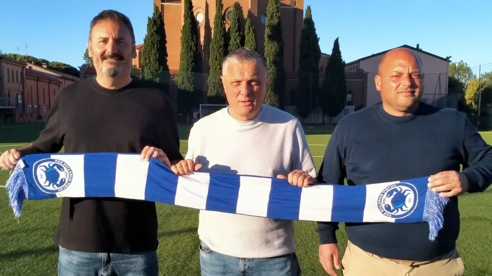 Oris Linguerri insieme al vice Nicolò Drudi e al DS Fabio Alessandroni