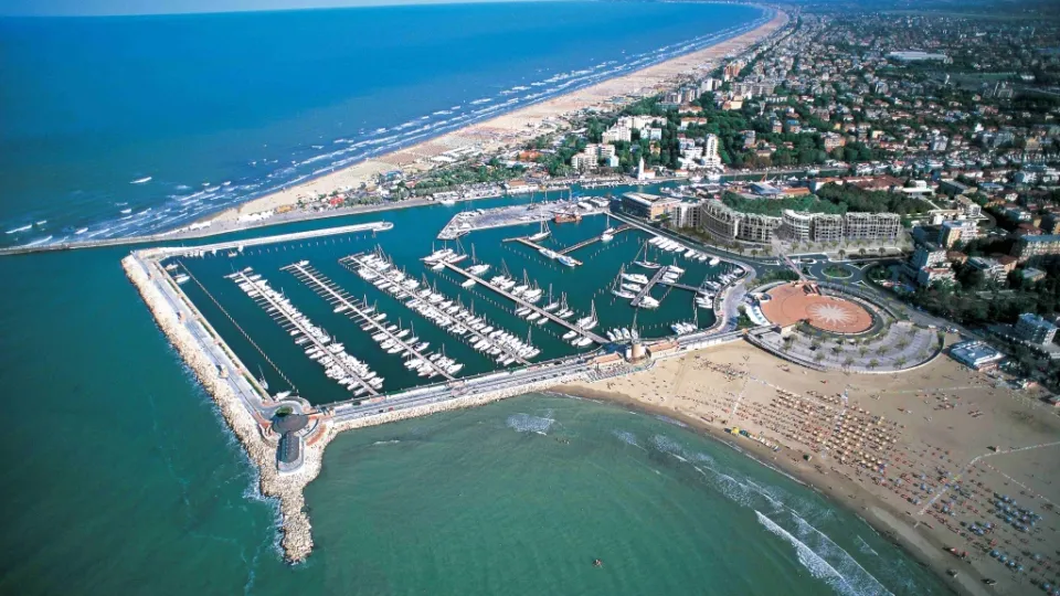 panoramica del mare a Rimini