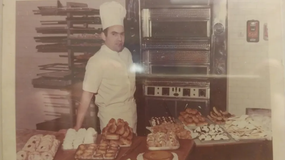 Pietro Sabatini nel suo laboratorio