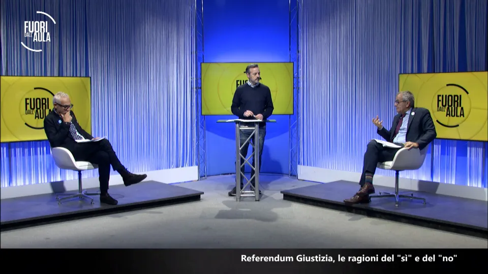 Referendum, il confronto tra Si e No a Fuori dall'Aula