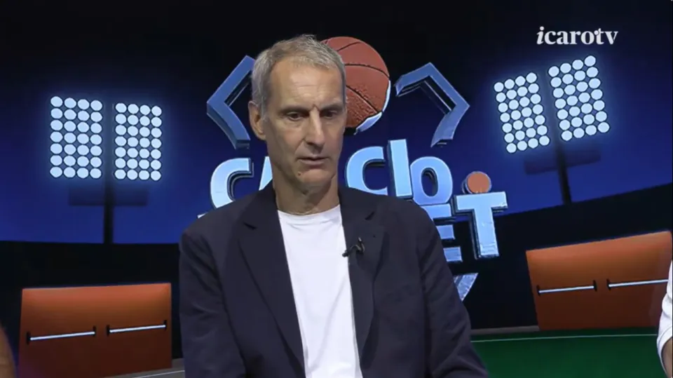 Renato Nicolai ospite di Calcio.Basket