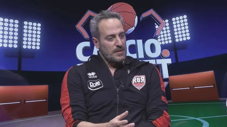 Simone Campanati ospite di Calcio.Basket