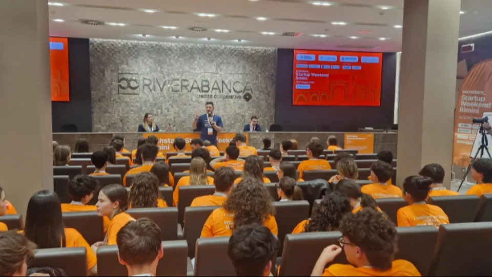 startup weekend