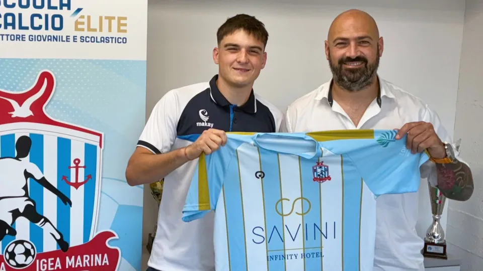 Thomas Casali insieme al DS Emiliano Vitiello