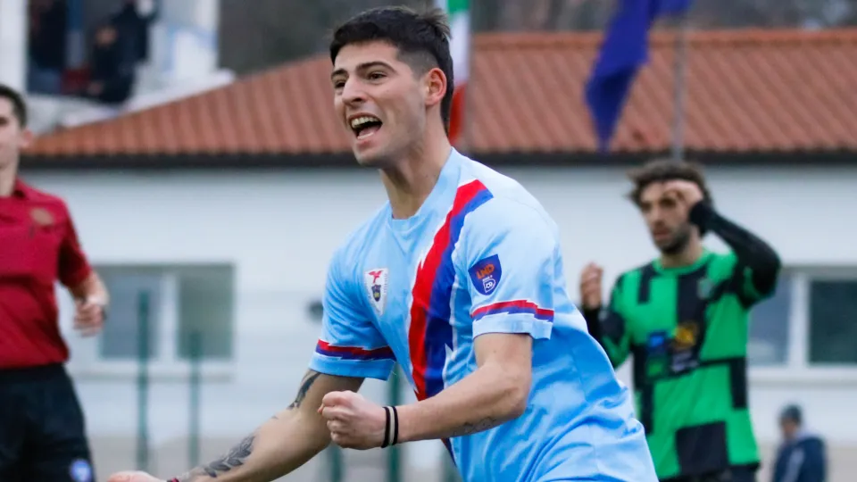 Tommaso Bartoli festeggia il gol (Foto @Loris Pierini)