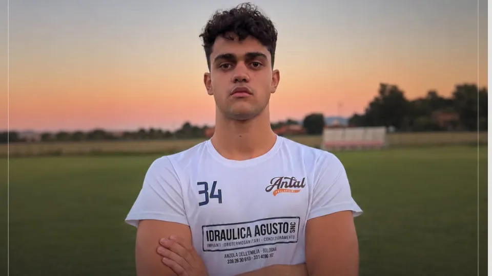 Tommaso Ugolini nella foto pubblicata sulla pagina fb della squadra Antal Pallavicini