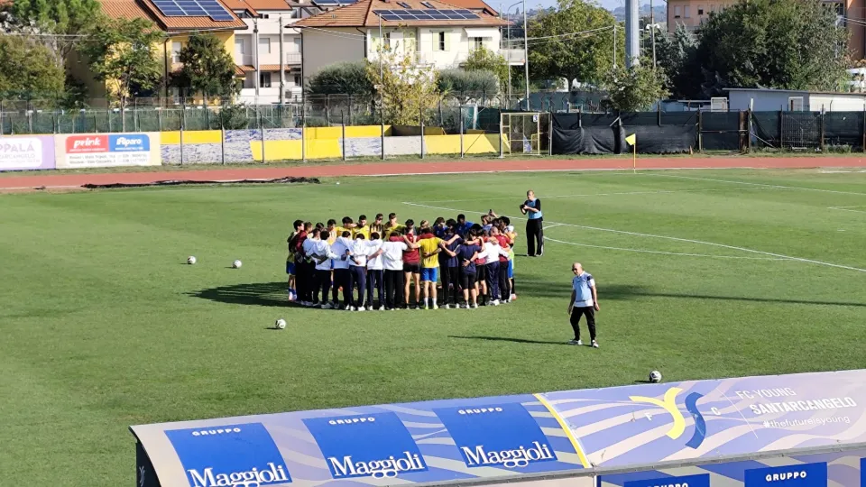 tutta la rosa dello Young in mezzo al campo