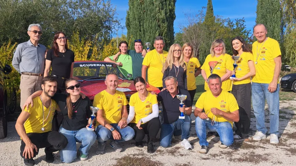 Tutti gli equipaggi della Scuderia HF