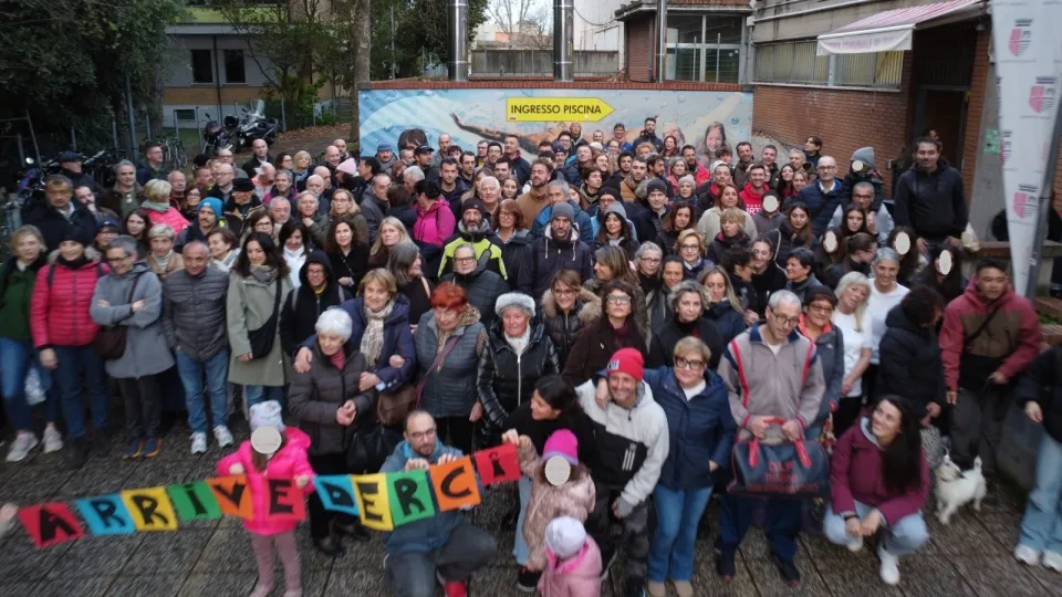 Ultimo giorno di attività per la piscina
