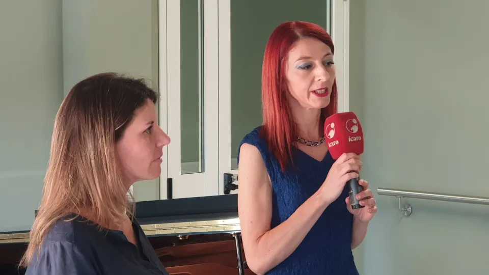 Un momento del dialogo tra Francesca Cesaretti e Ramona Munteanu