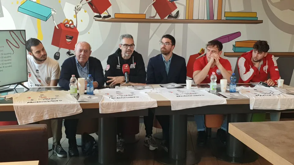 Un momento della conferenza stampa