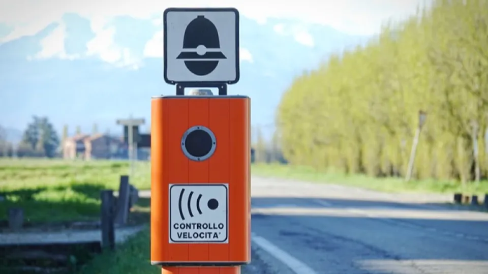 un rilevatore di velocità