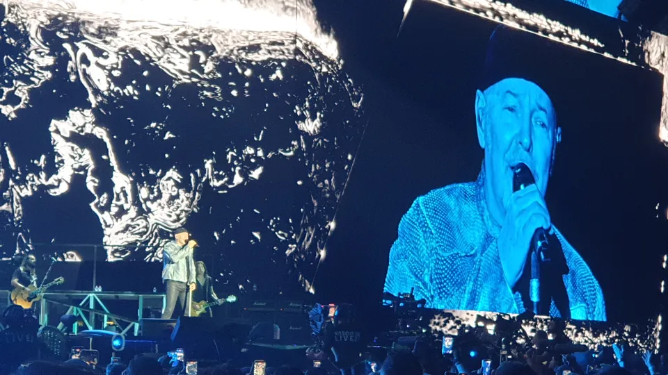 Vasco Rossi sul palco del