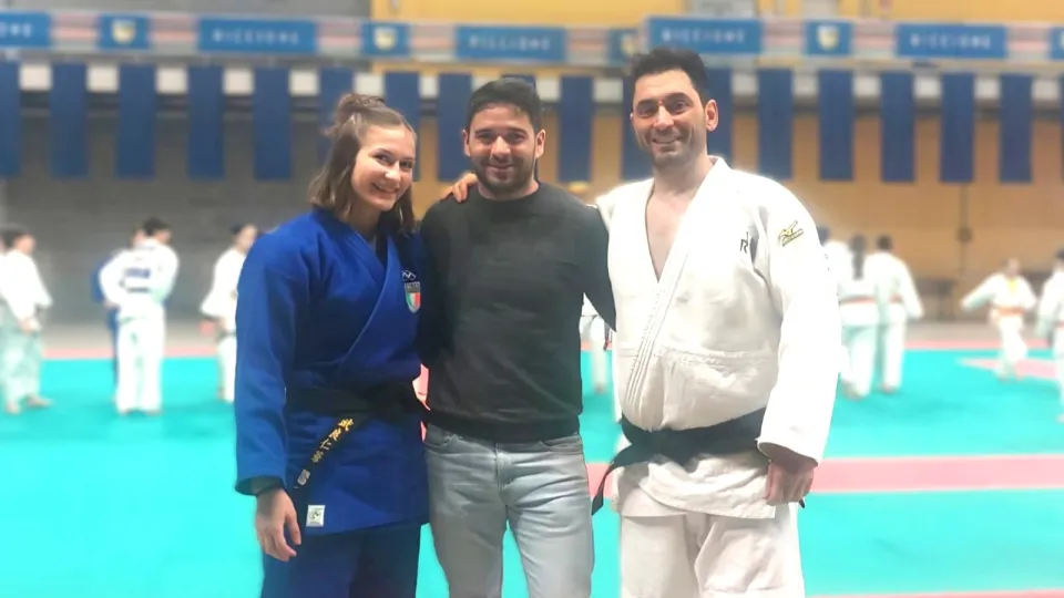 Veronica Toniolo, l'assessore Simone Imola ed il Maestro Giuseppe Longo