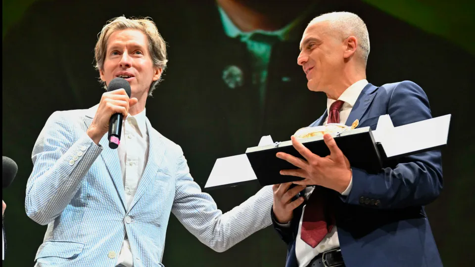 Wes Anderson ritira il Premio Fellini 2026