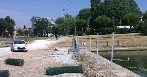 Parco Marecchia: Anthea asporta i detriti da zona invaso e sistema prati
