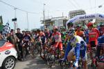 In migliaia a Riccione per il via della gara ciclistica "Coppi e Bartali"