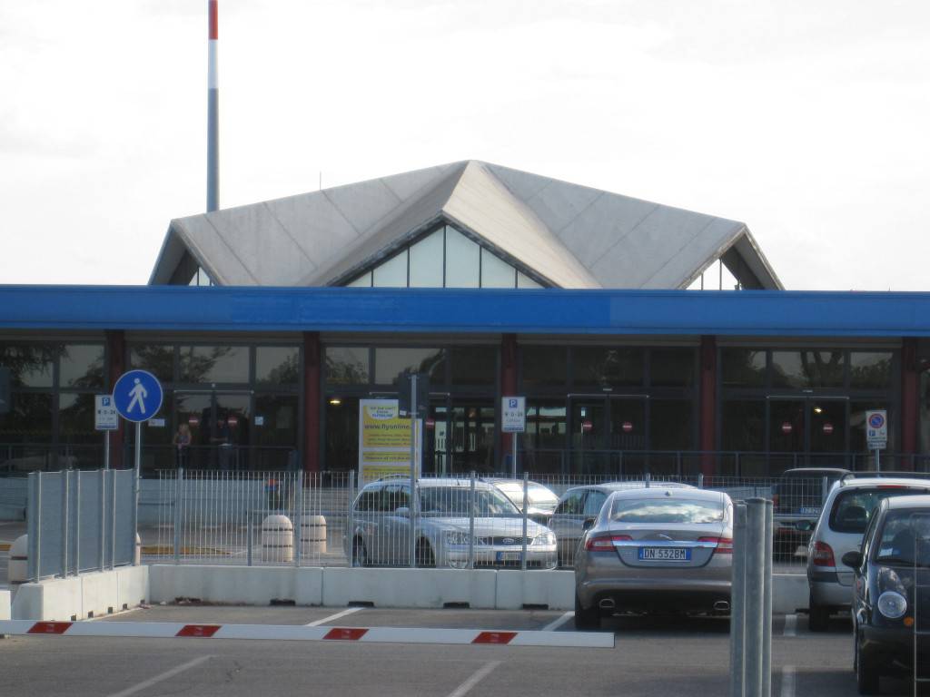 aeroporto ridolfi forlì