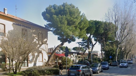 via Curiel (Google Maps)