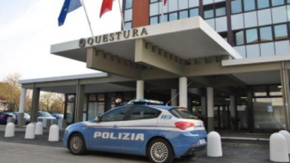 la Questura di Rimini